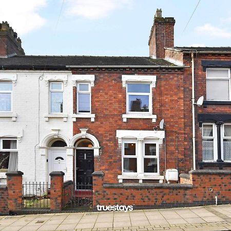 Gilman House By Truestays - 4 Bedroom House In Stoke-On-Trent Etruria Kültér fotó