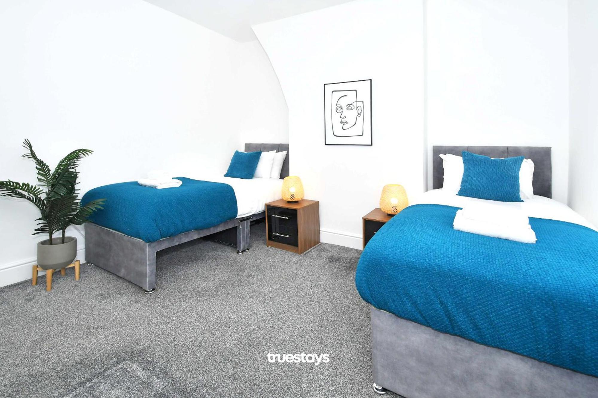 Gilman House By Truestays - 4 Bedroom House In Stoke-On-Trent Etruria Kültér fotó
