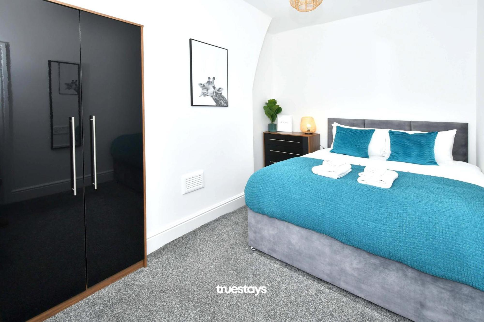 Gilman House By Truestays - 4 Bedroom House In Stoke-On-Trent Etruria Kültér fotó