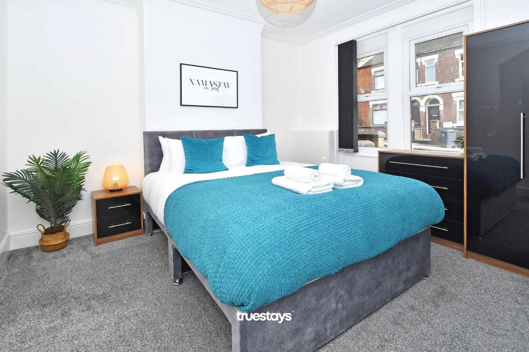 Gilman House By Truestays - 4 Bedroom House In Stoke-On-Trent Etruria Kültér fotó